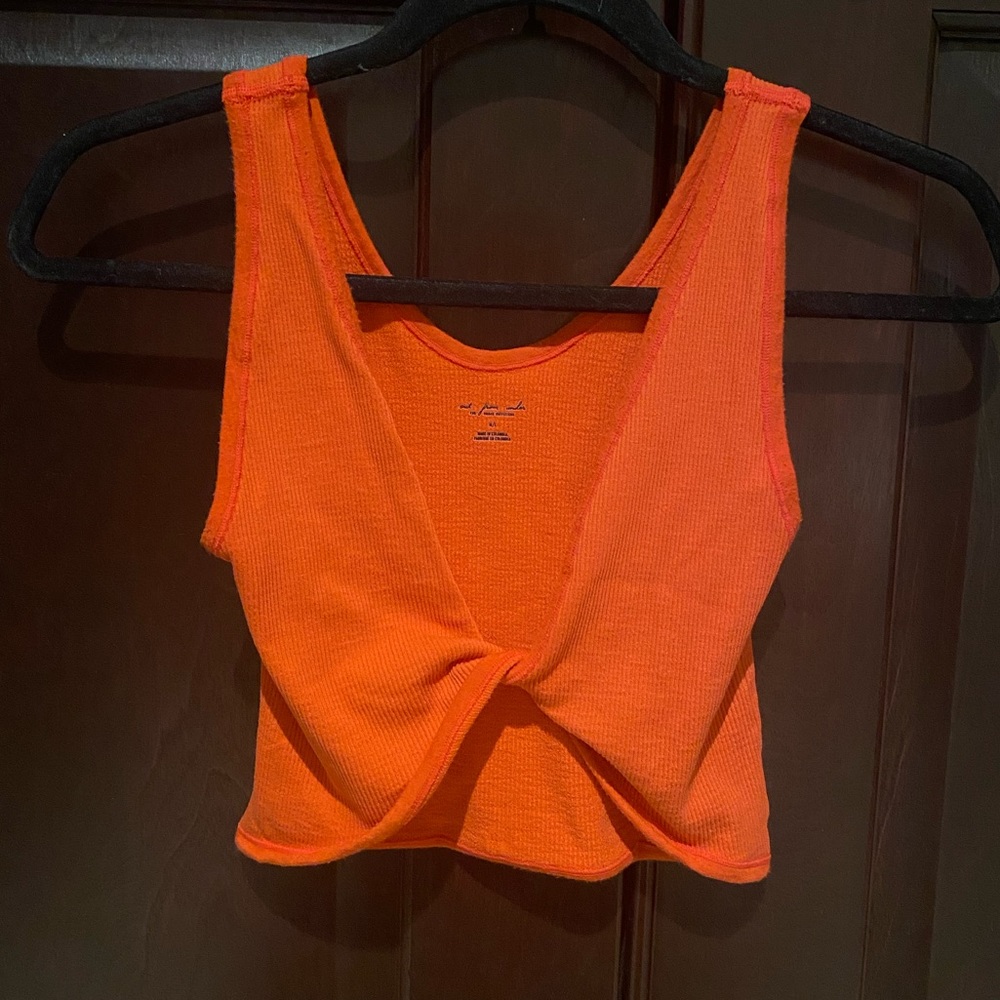 urban outfitters crop top